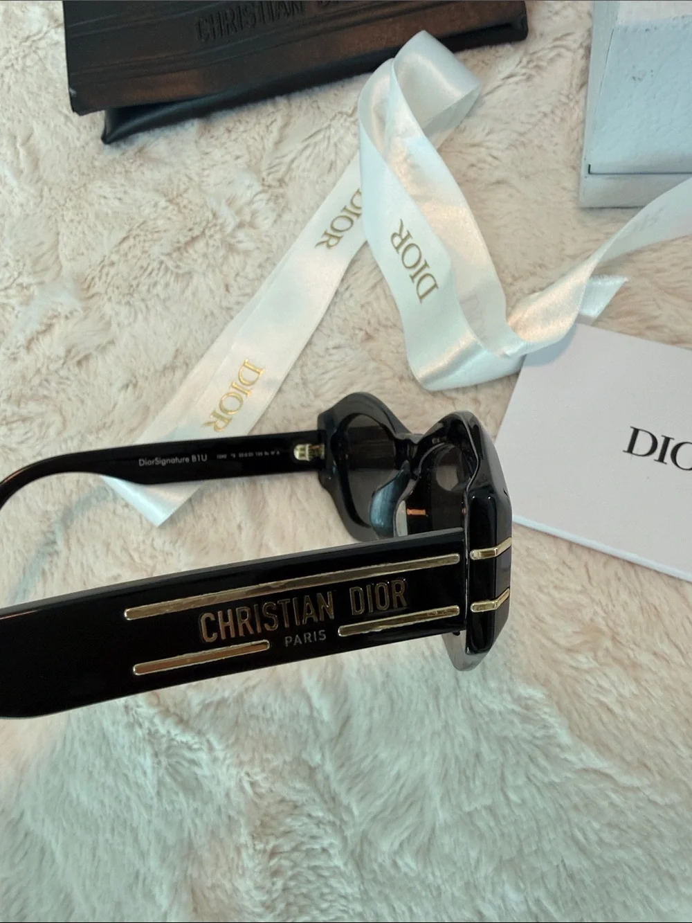 Authentic DIOR DiorSignature B1U Sunglasses